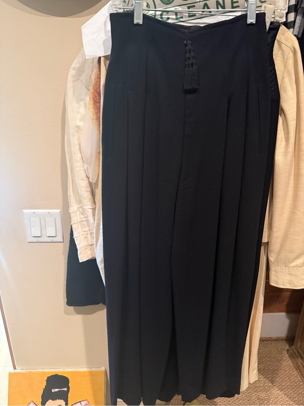 Women’s Black Wide-Leg Dress Pants